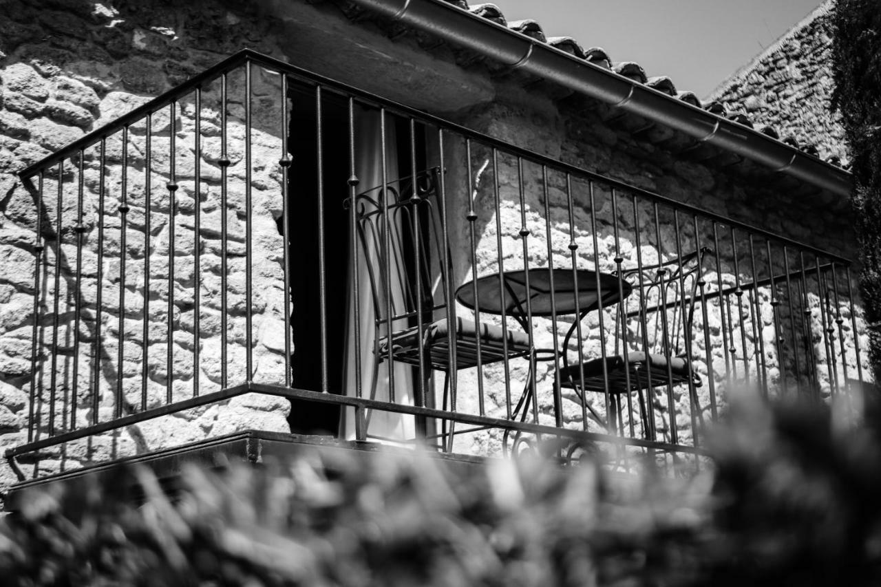 Le Mas De La Lombarde Lourmarin Luaran gambar